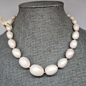 VINTAGE NEW Pink Pearlized Single Strand Plastic Beaded Bead Necklace Hong Kong